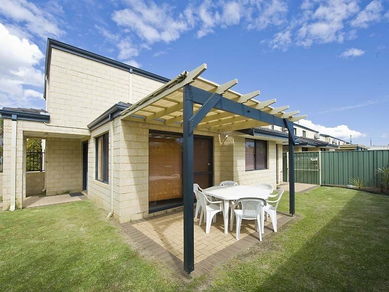 12/12 Kimberley Street, Belmont WA 6104