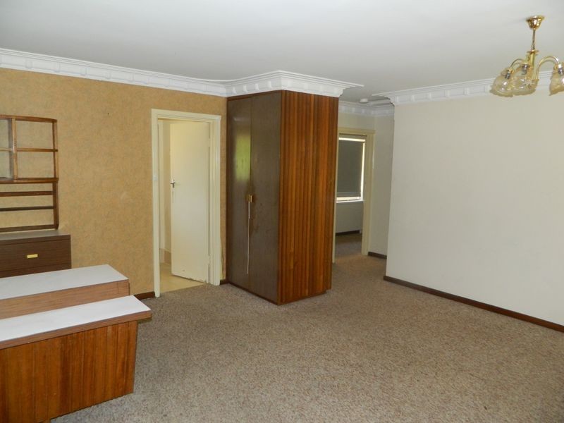 1 Hillcrest Road, Kewdale WA 6105