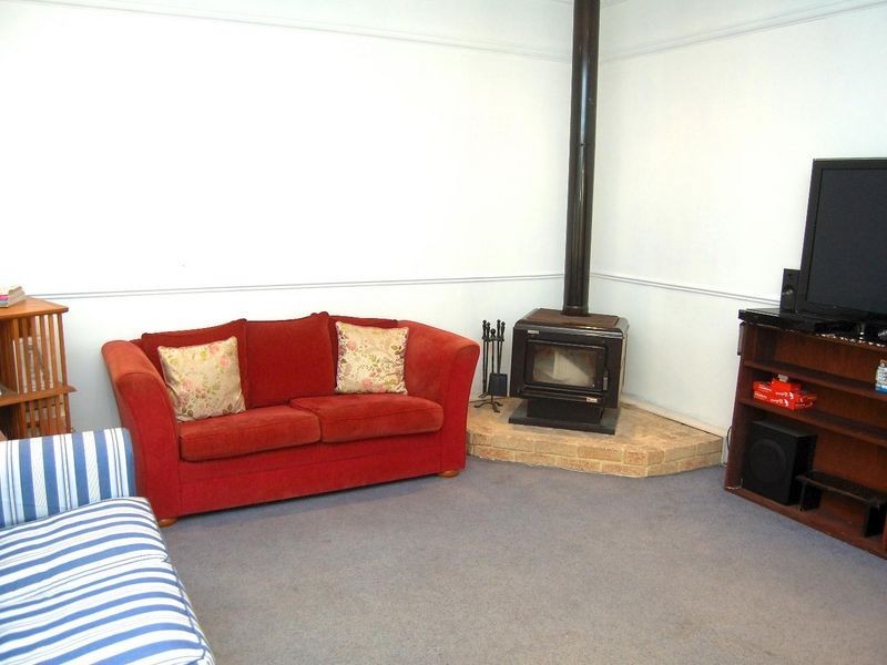 28 Renou Street, Queens Park WA 6107