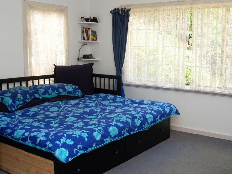 28 Renou Street, Queens Park WA 6107