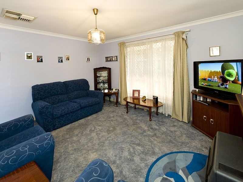 8/2 Barry Street, Rivervale WA 6103