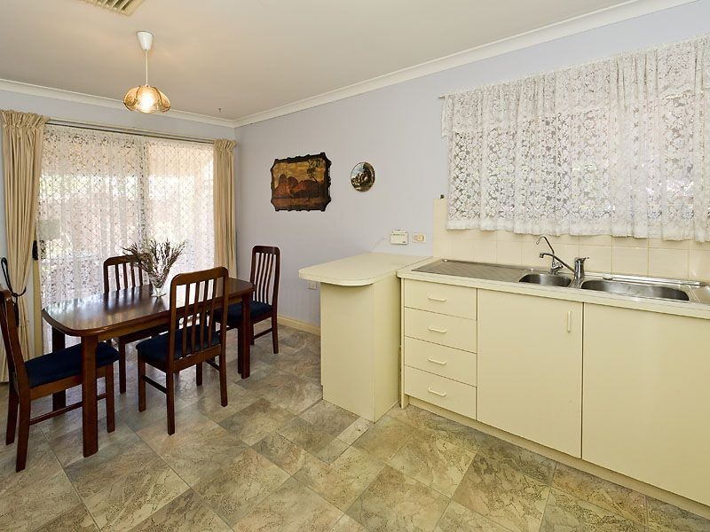 8/2 Barry Street, Rivervale WA 6103