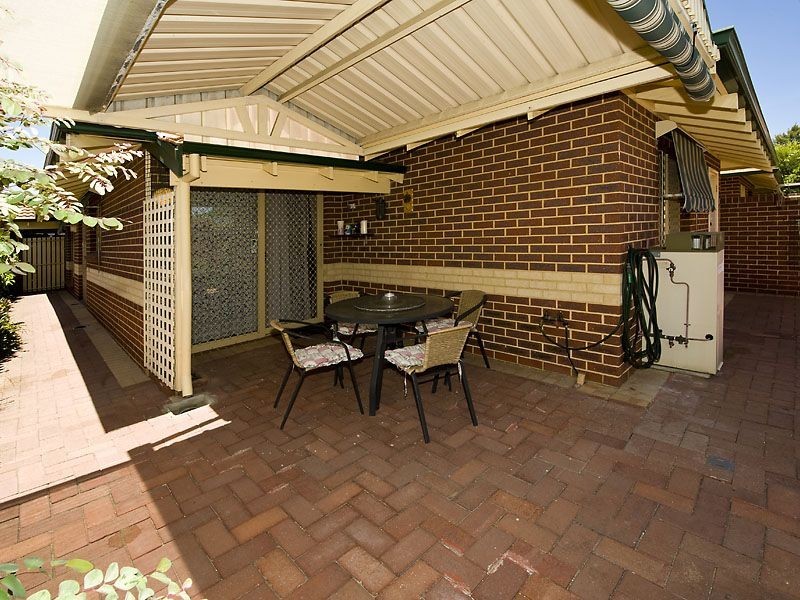 8/2 Barry Street, Rivervale WA 6103