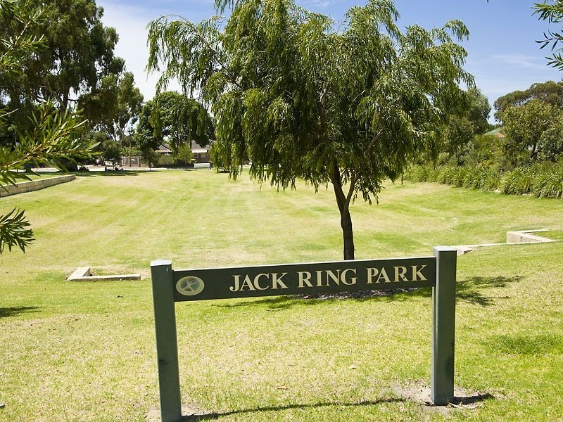 8/2 Barry Street, Rivervale WA 6103