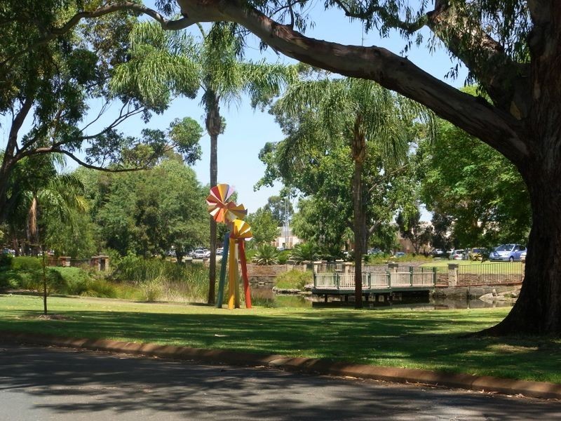 26 Hendra Street, Cloverdale WA 6105