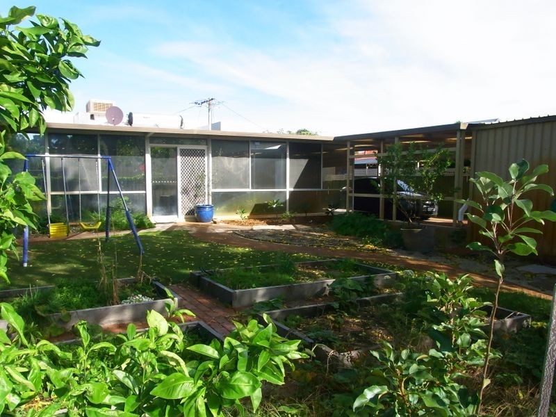 17 Brindley Street, Belmont WA 6104