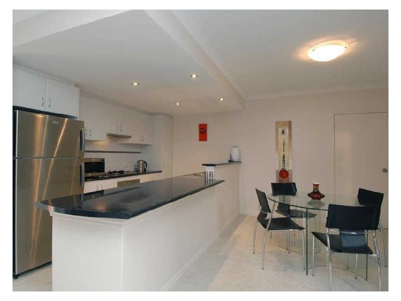 7/8 Hillcrest Road, Kewdale WA 6105