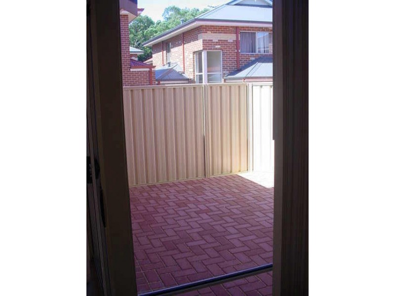1/12 Forster Place, Lathlain WA 6100