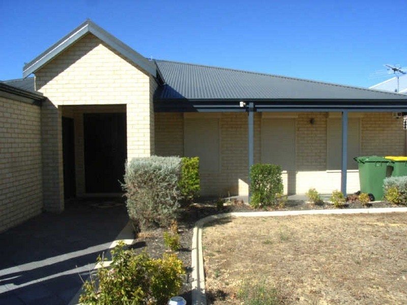 6 Finlay Court, Rivervale WA 6103