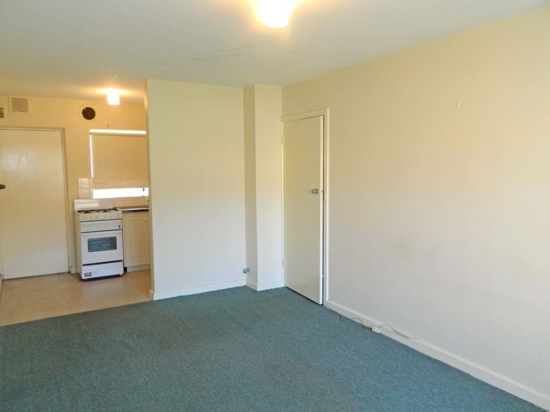 4/4 Minora Place, Rivervale WA 6103