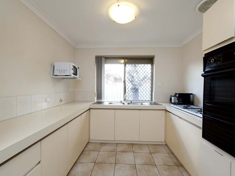 24/14-16 Ivanhoe Street, Bassendean WA 6054