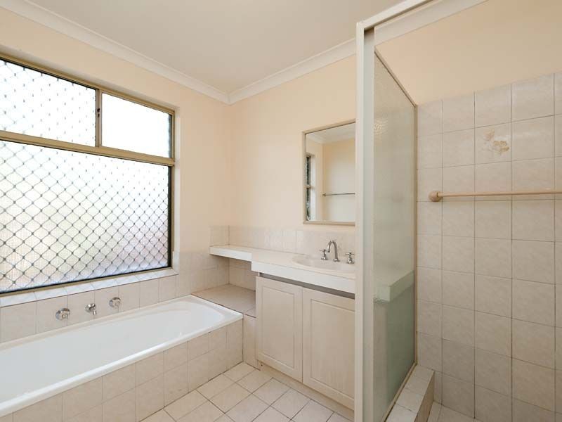 24/14-16 Ivanhoe Street, Bassendean WA 6054