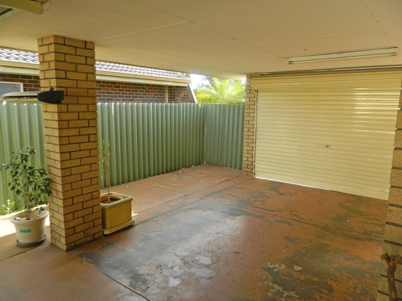 8 Charlton Road, Kewdale WA 6105