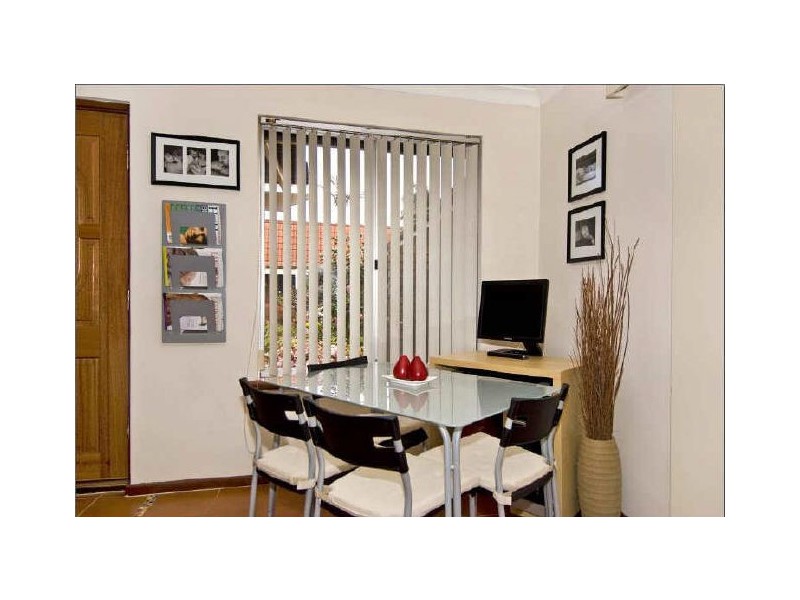 4/240 Eigth Ave, Inglewood WA 6052