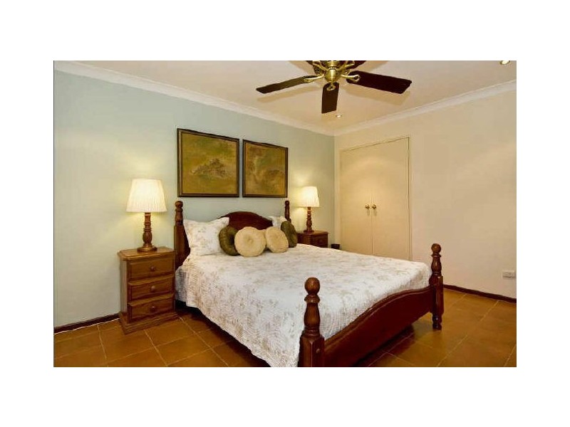 4/240 Eigth Ave, Inglewood WA 6052