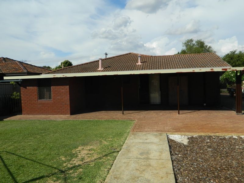 16 Trelion Place, Rivervale WA 6103