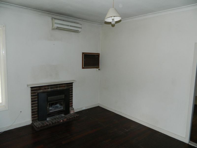 52 Mcglinn Way, Cloverdale WA 6105