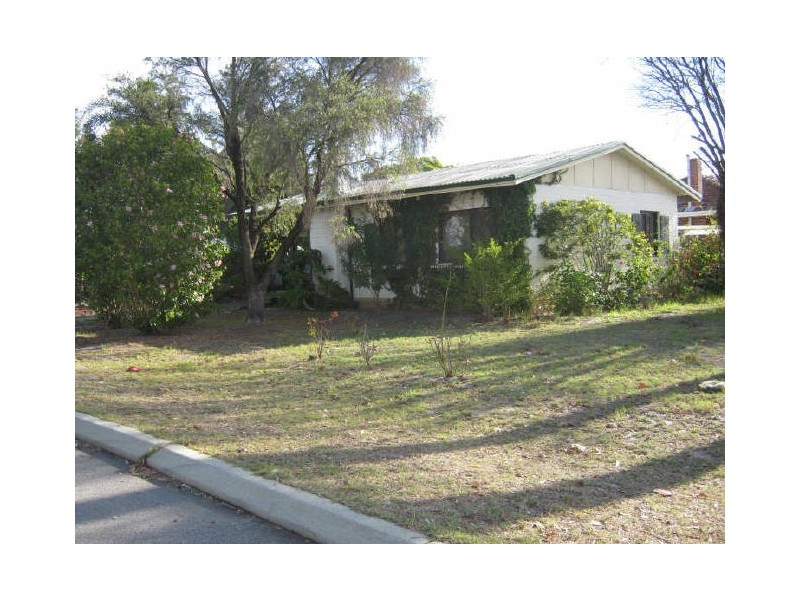 19 Garvey Street, Cloverdale WA 6105