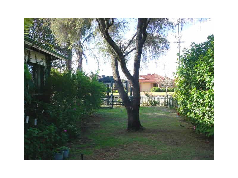 19 Garvey Street, Cloverdale WA 6105
