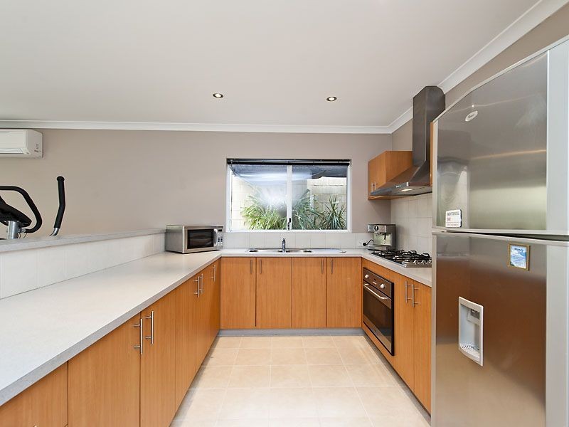 21 Sanderson Street, Embleton WA 6062