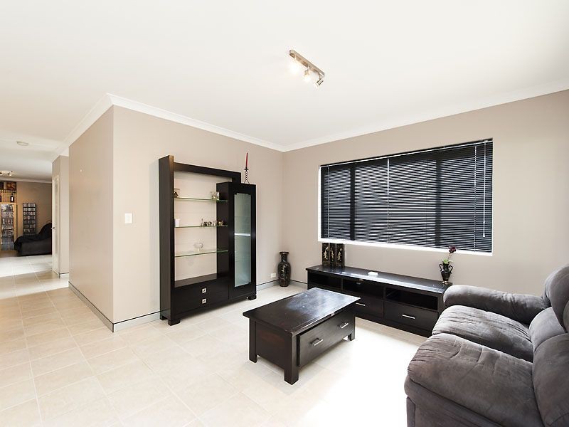21 Sanderson Street, Embleton WA 6062