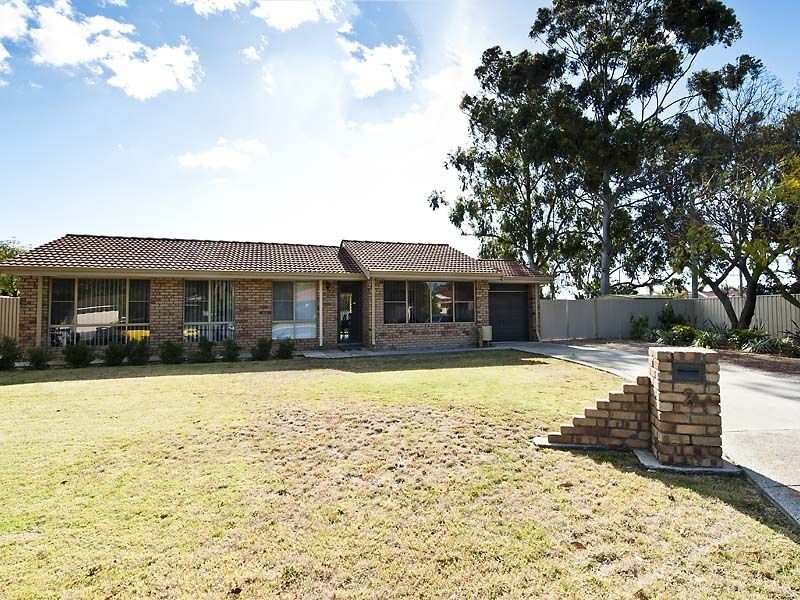 2 Grebe Court, High Wycombe WA 6057