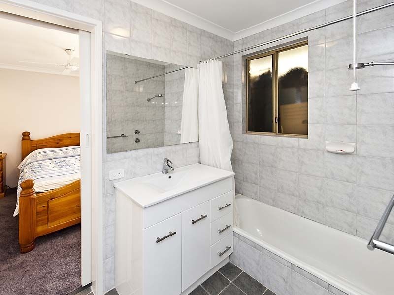 2 Grebe Court, High Wycombe WA 6057