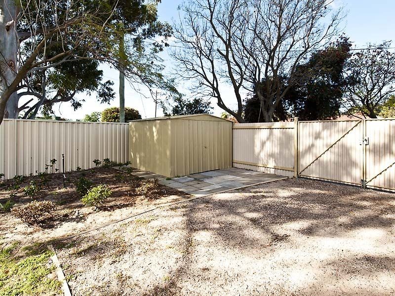 2 Grebe Court, High Wycombe WA 6057