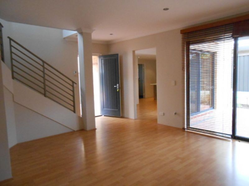 3/26 Mcglinn Way, Cloverdale WA 6105