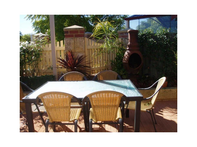 1/11 Waterway Crescent, Ascot WA 6104