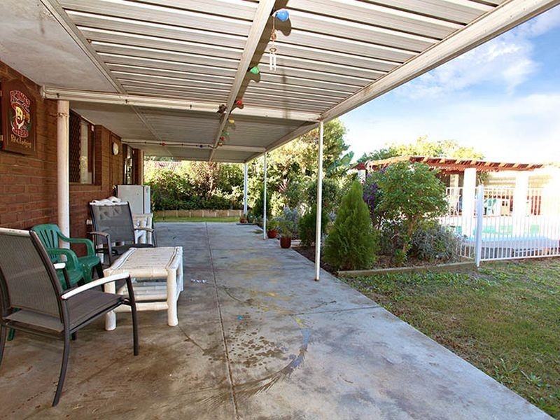 31 Latimer Way, Langford WA 6147