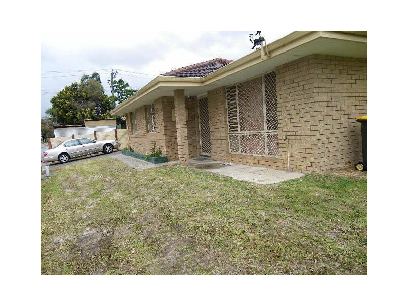 34B Hooley Street, Midvale WA 6056
