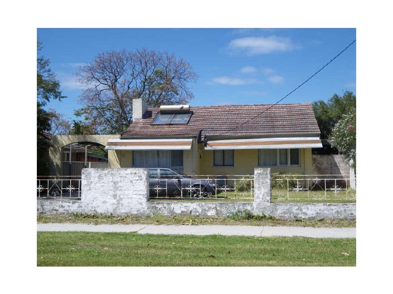 50 McGlinn Way, Cloverdale WA 6105