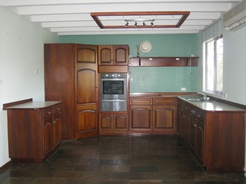 30 Jade Street, Mount Richon WA 6112