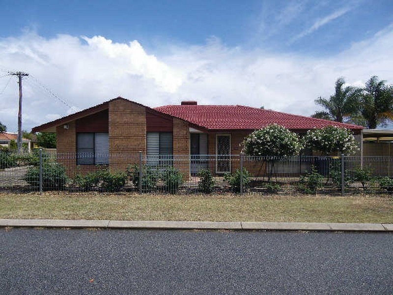21 Arthur Street, Kewdale WA 6105