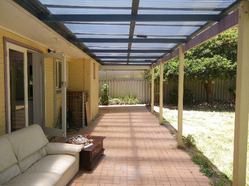 22 Paulett Way, Belmont WA 6104