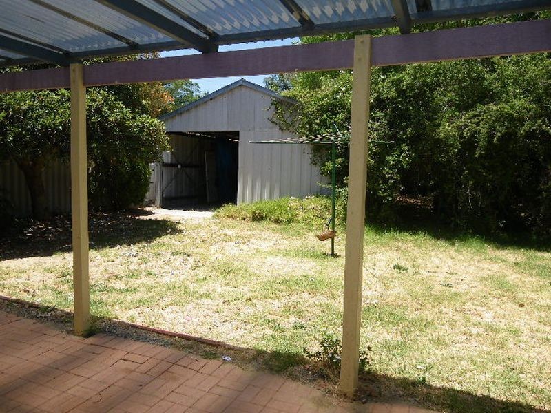 22 Paulett Way, Belmont WA 6104