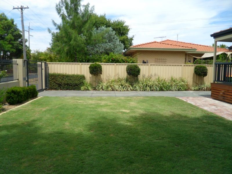 23 Bradford Street, Cannington WA 6107