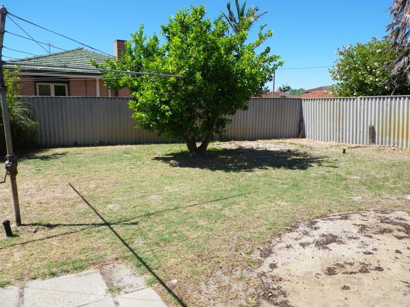 50 Alexander Road, Rivervale WA 6103