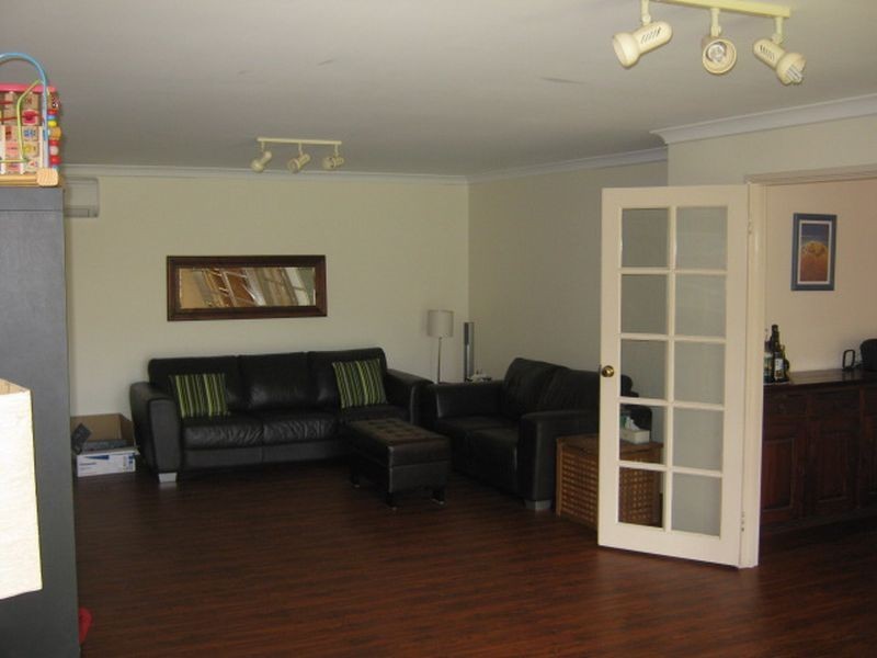 18 Mcguigan Circle, Redcliffe WA 6104