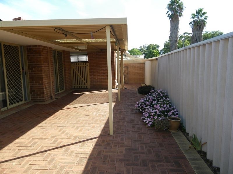 2/21-23 Kimberley Street, Belmont WA 6104