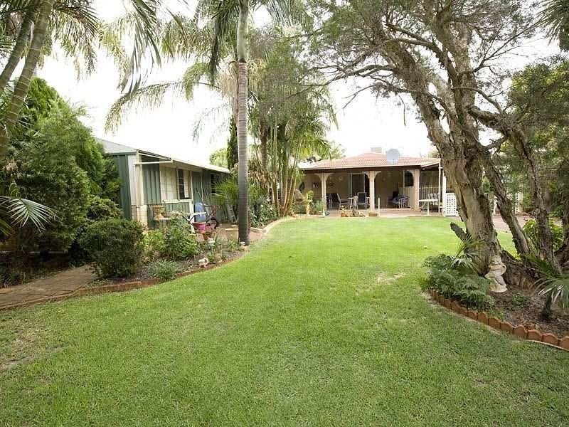 81 Pearl Road, Cloverdale WA 6105