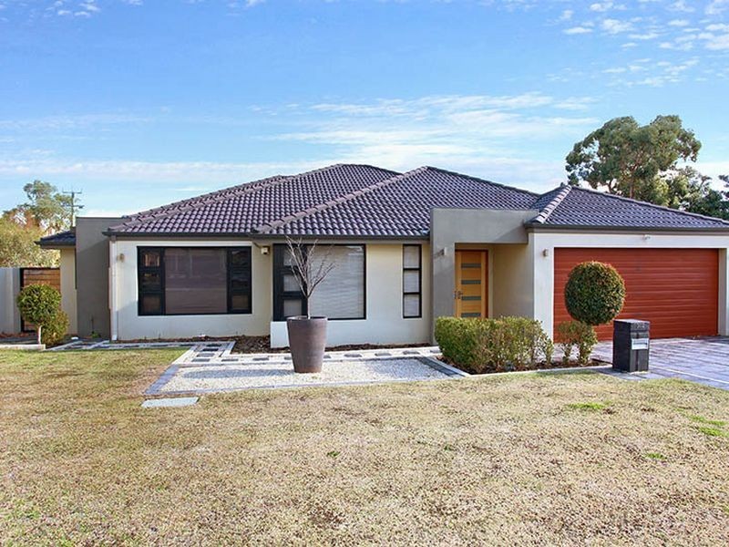 302 Epsom Avenue, Cloverdale WA 6105
