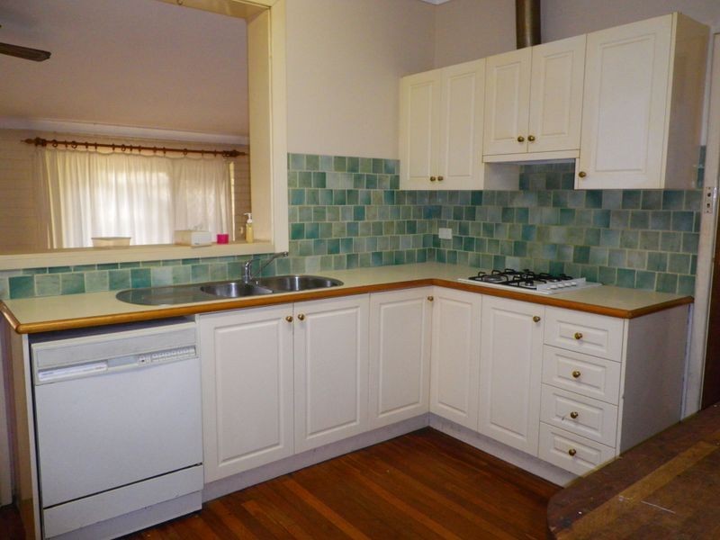 211 Gabriel Street, Cloverdale WA 6105