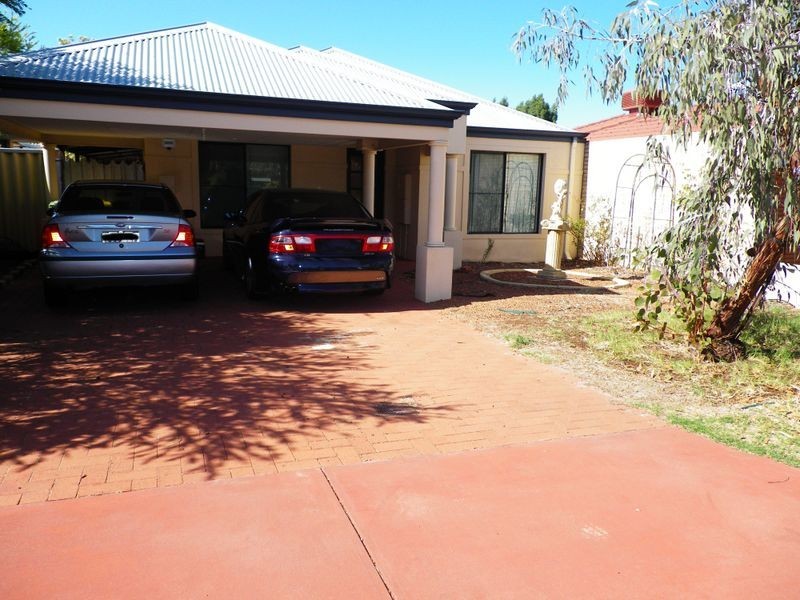 8 Firby Street, Cloverdale WA 6105