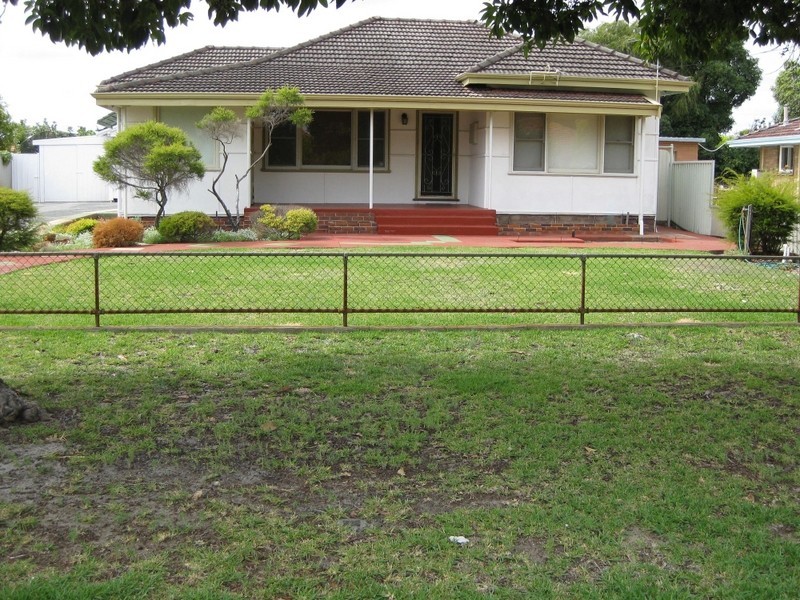 201 Surrey Road, Rivervale WA 6103