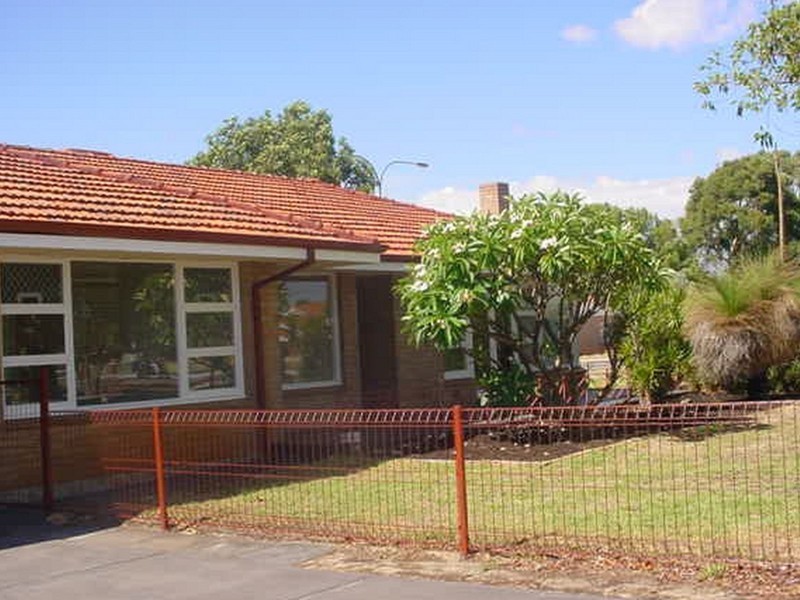 2 Butson Place, Redcliffe WA 6104