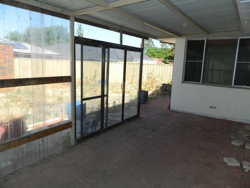 44A Pearl Road, Cloverdale WA 6105