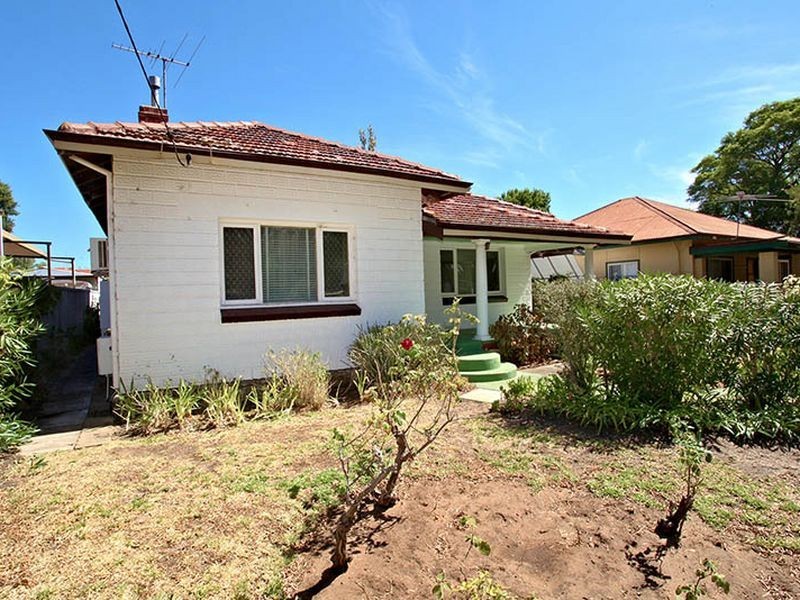 96 Bulong Avenue, Redcliffe WA 6104