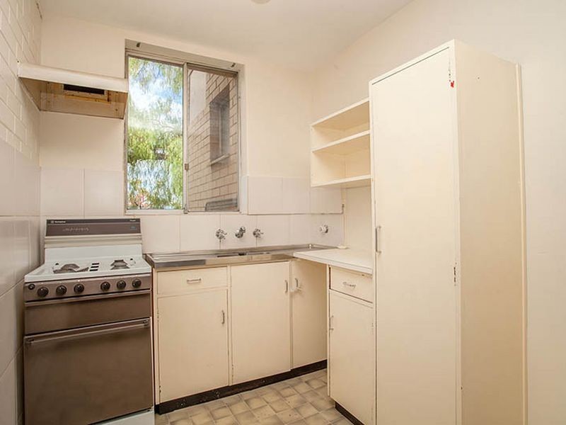 8/2 Minora Place, Rivervale WA 6103